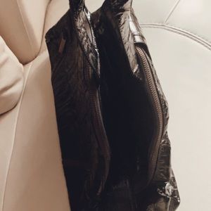 Matt & Nat black handbag